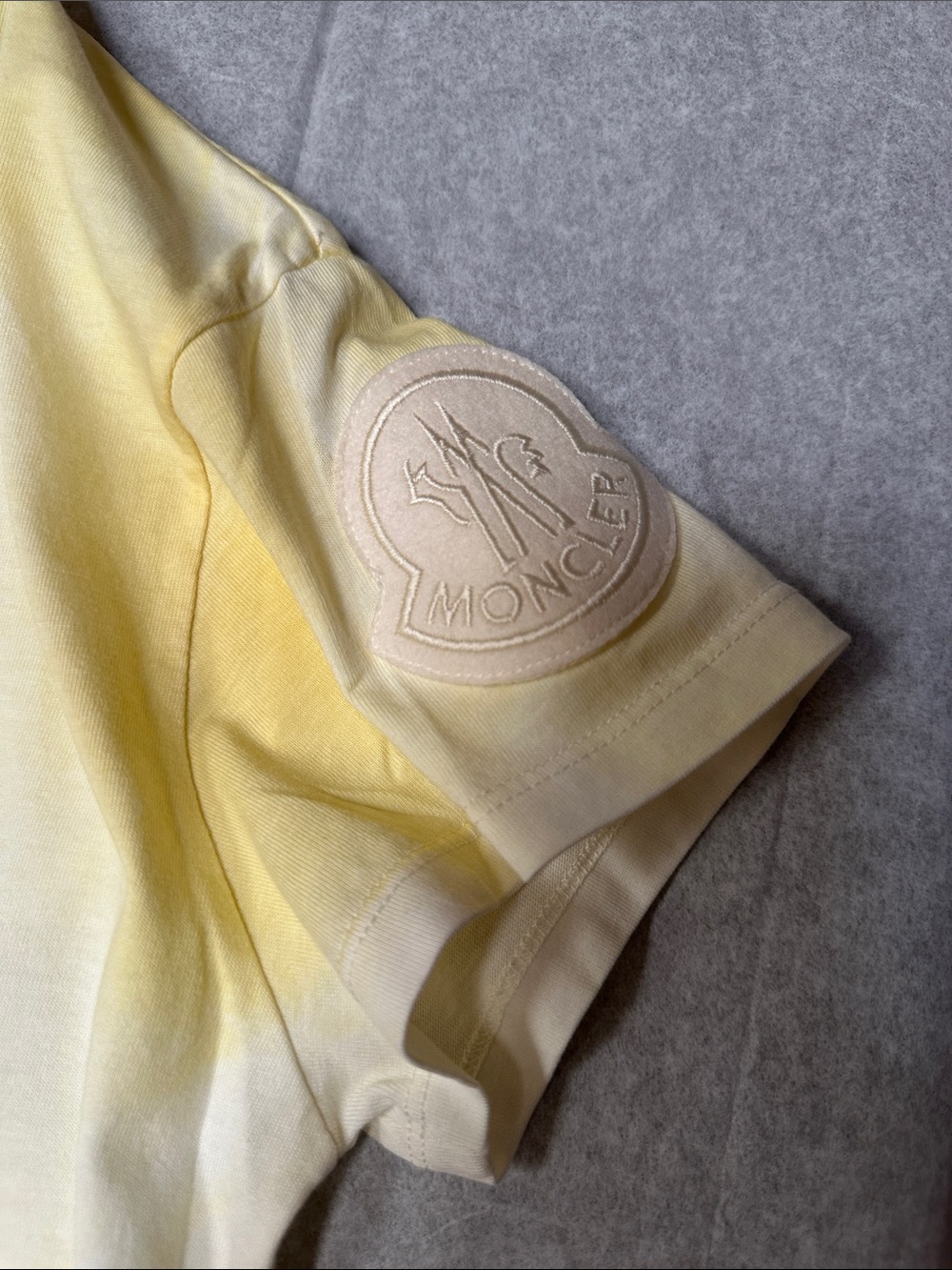 Authentic Moncler T-Shirt Girocollo - Picture 7 of 11